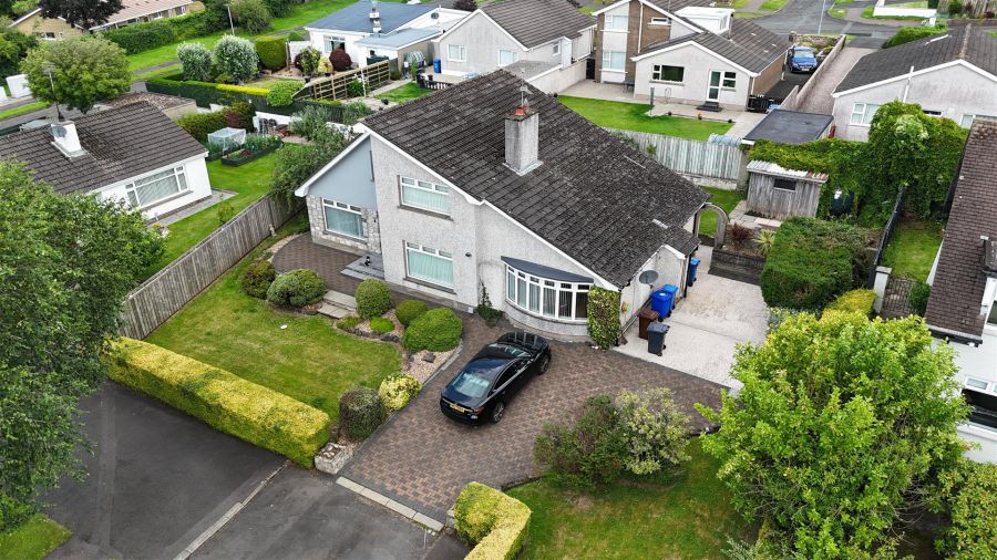 25 Knockmoyle Drive