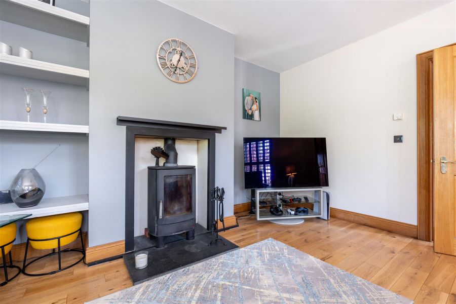 1 Fox Lodge