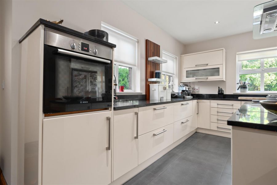 1 Fox Lodge