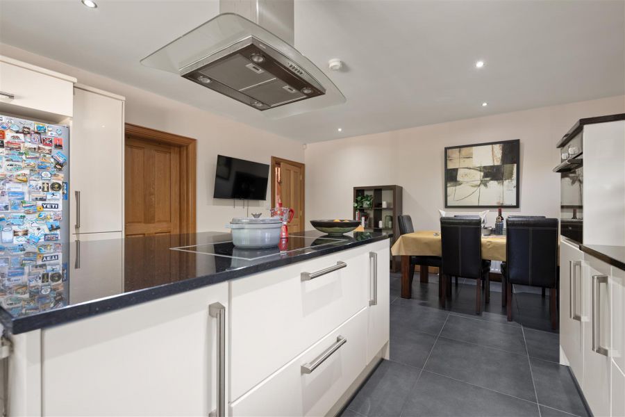 1 Fox Lodge