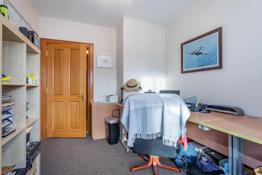 1 Fox Lodge