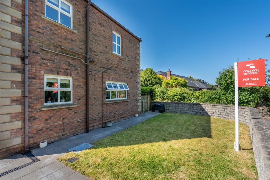 1 Fox Lodge