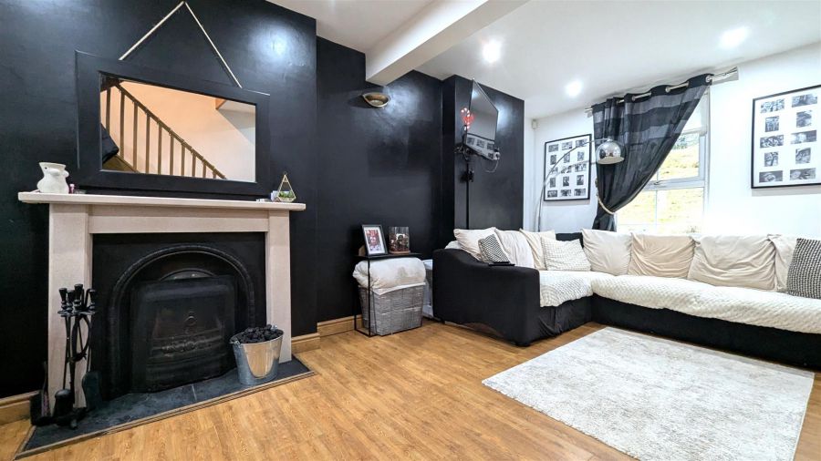 46 Abbeyview