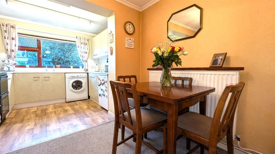 11 Limetree Close