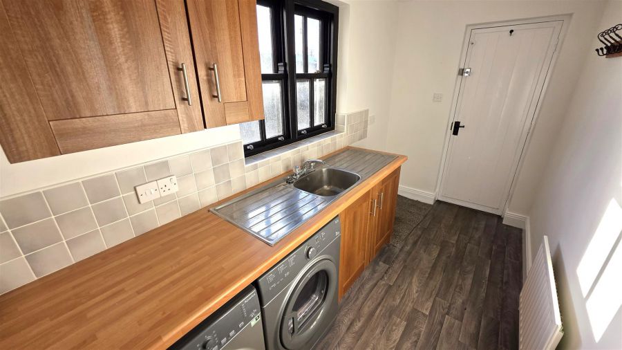 25 Ballybentragh Road