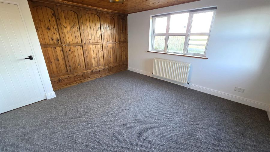 25 Ballybentragh Road