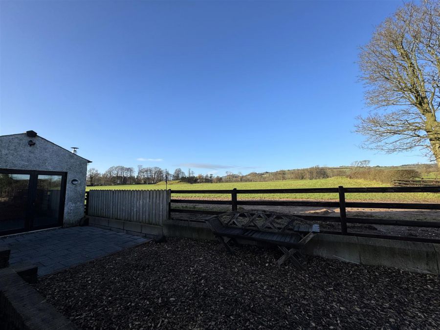 25 Ballybentragh Road