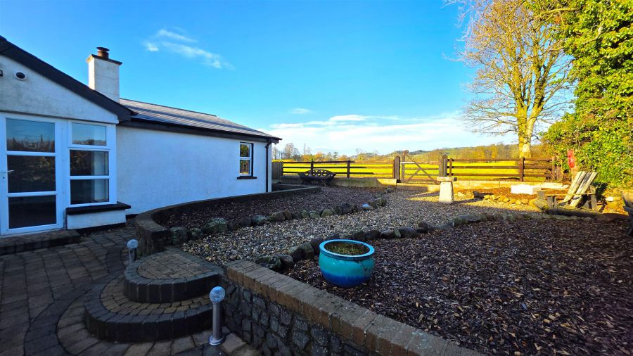 25 Ballybentragh Road