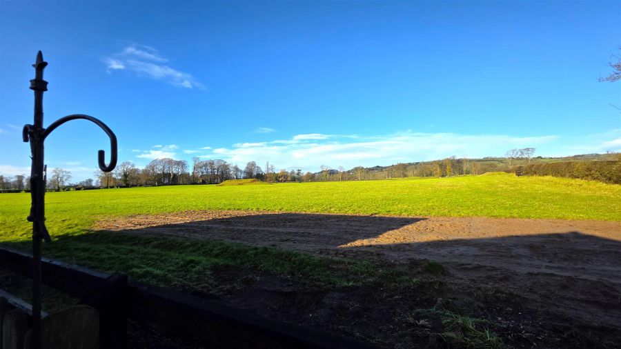 25 Ballybentragh Road