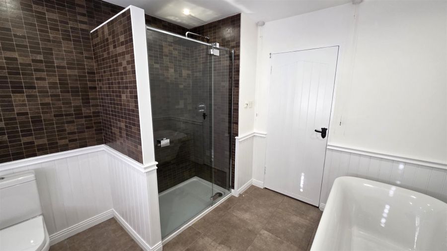 25 Ballybentragh Road