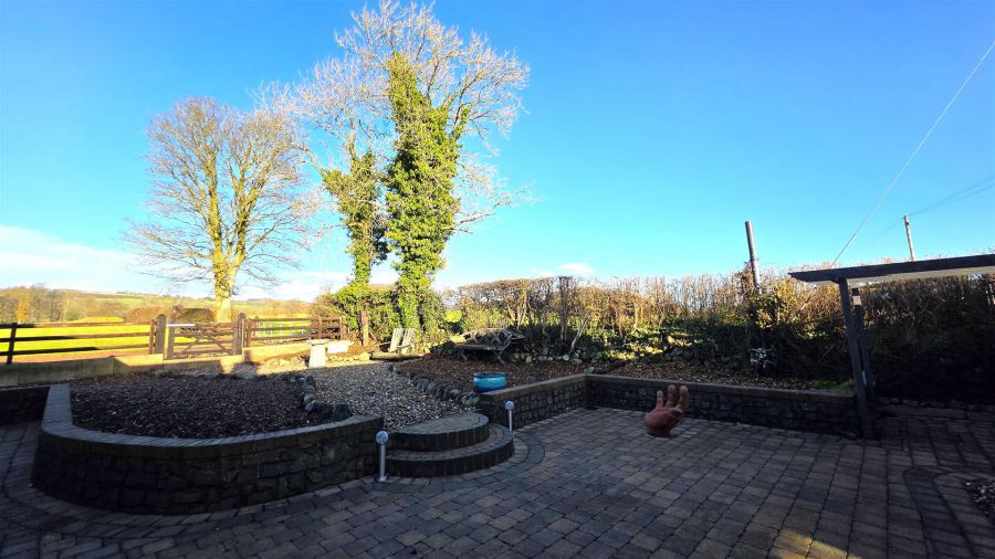 25 Ballybentragh Road