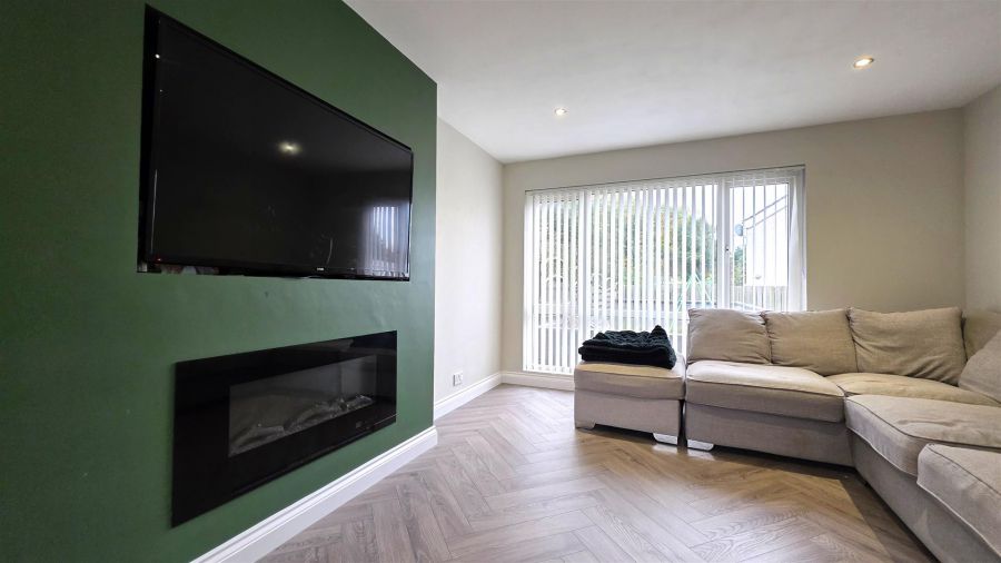 126 Caulside Park