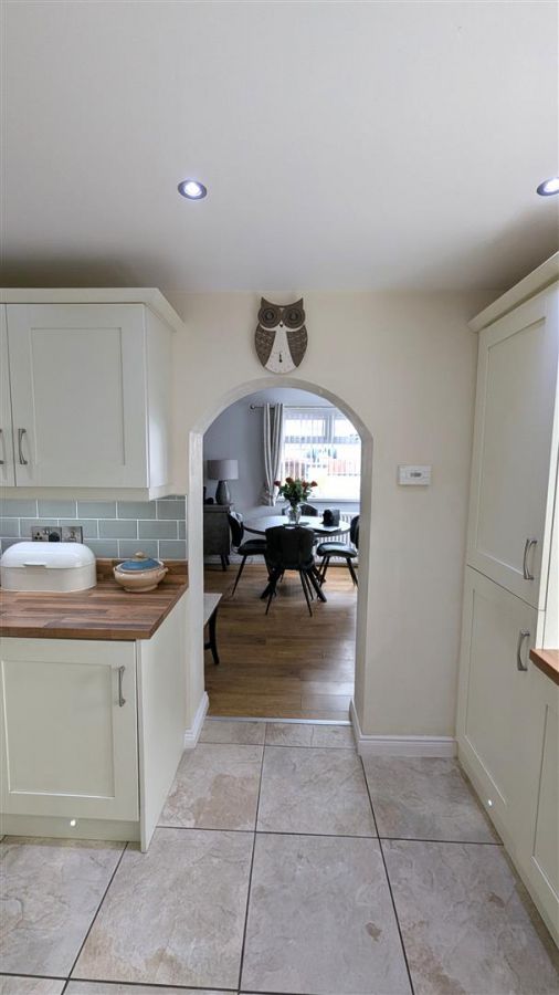 15 Hawkswood