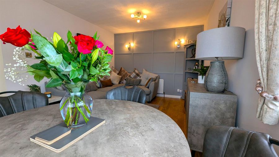 15 Hawkswood