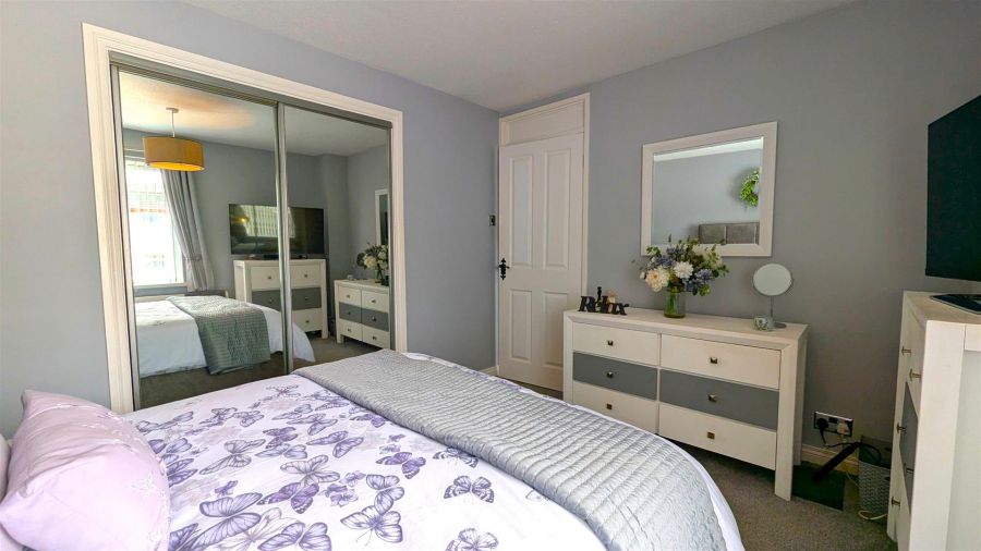 15 Hawkswood