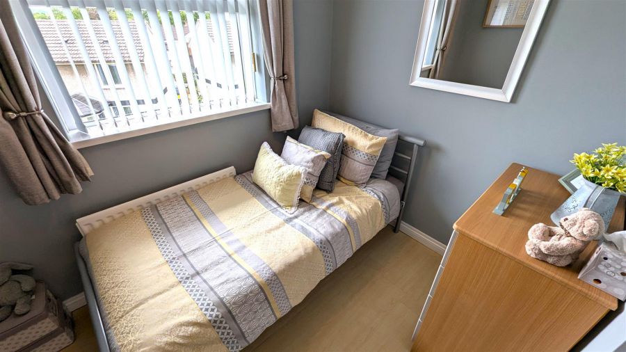15 Hawkswood
