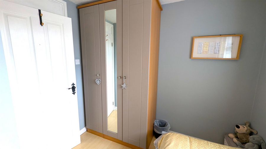 15 Hawkswood