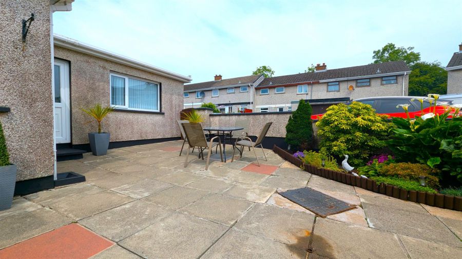 15 Hawkswood