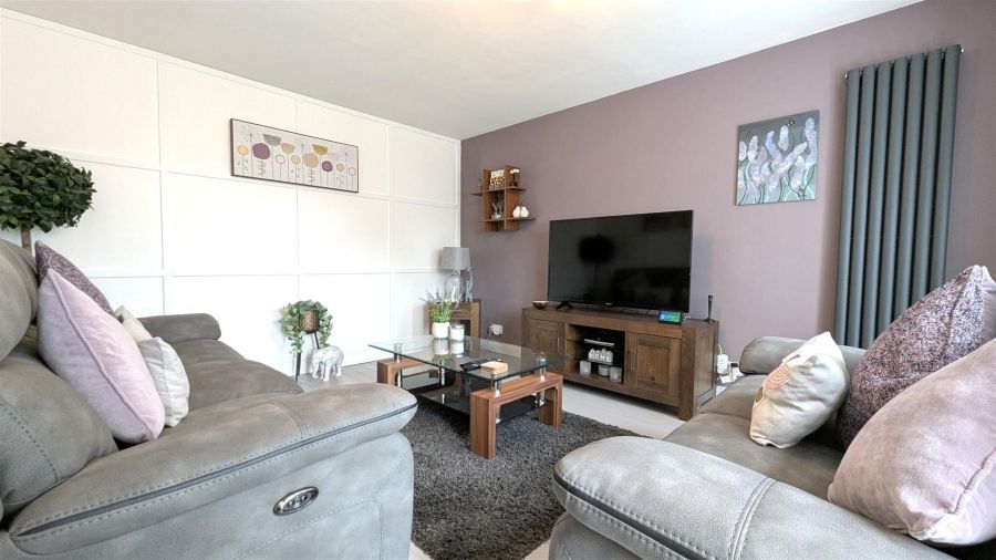 15 Hawkswood