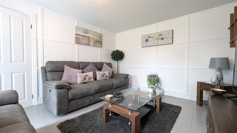 15 Hawkswood