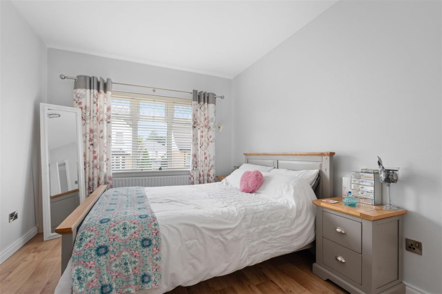 14 Grove Heights