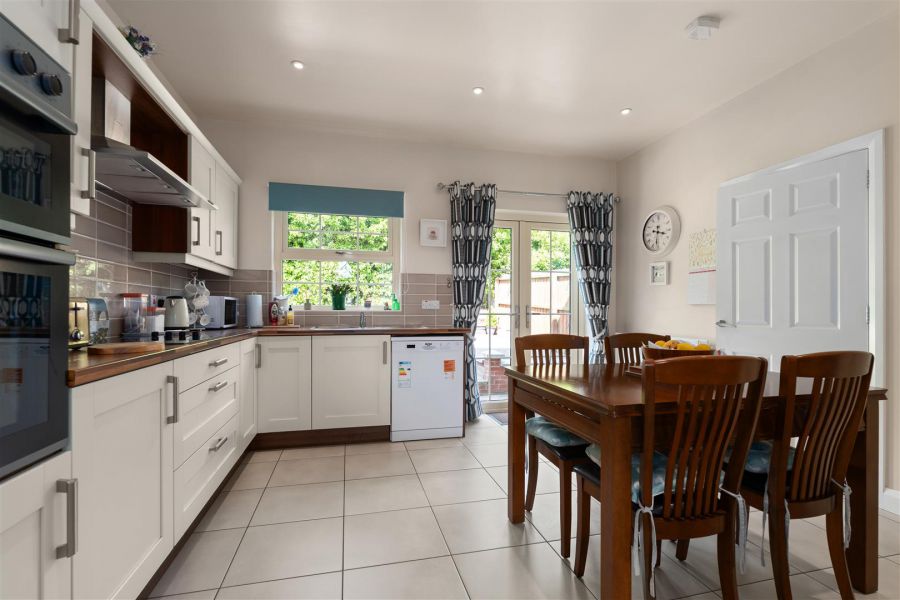 26 Grange Manor