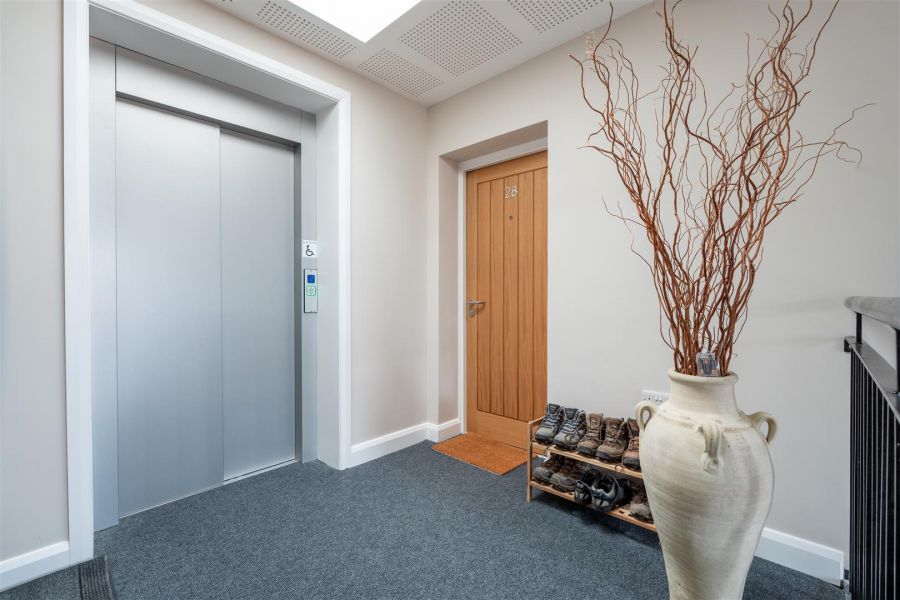28 Kirby's Meadow