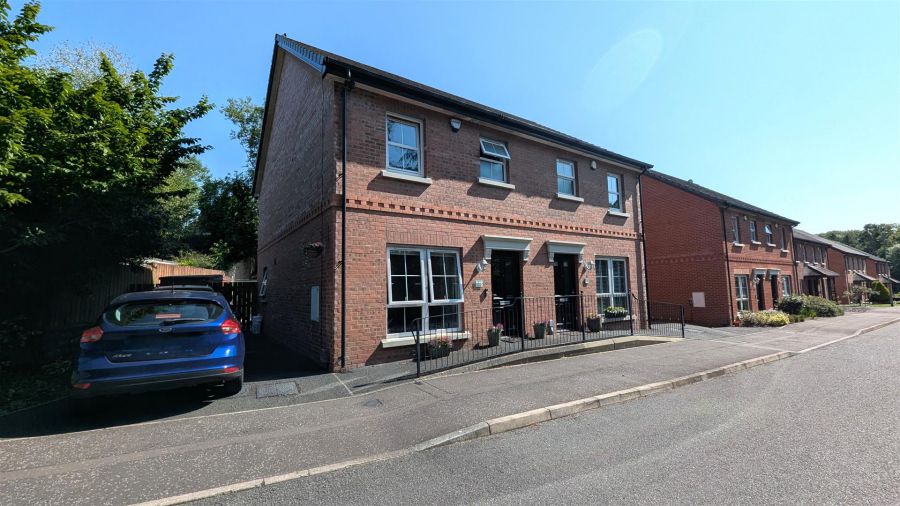 72 Bush Manor,antrim, BT41 2WG
