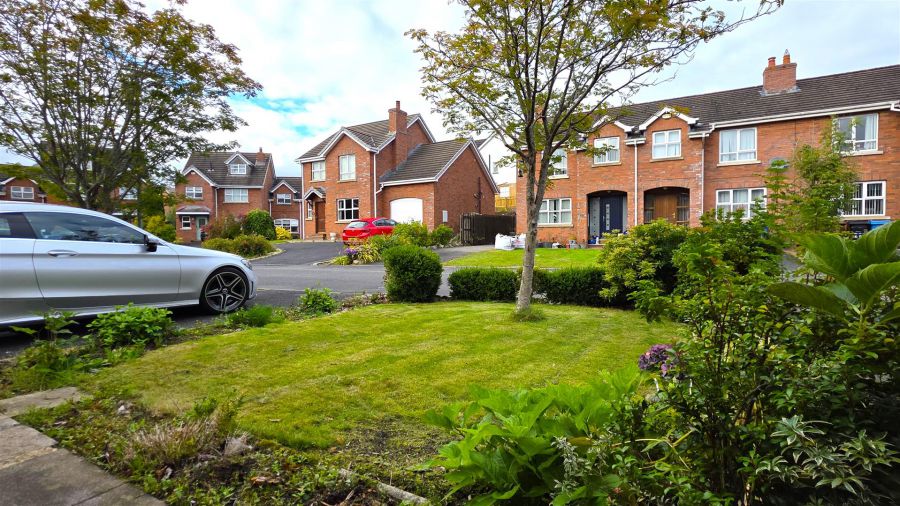 4 Greenvale Park Dale