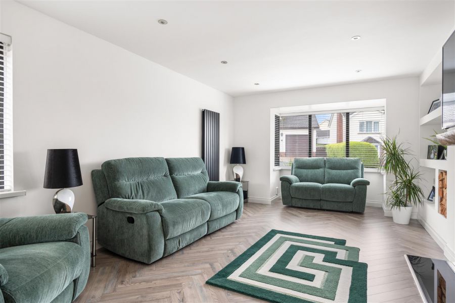 6 Moylena Park