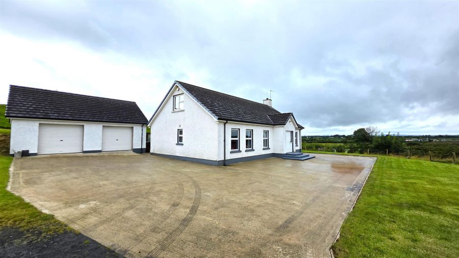 121 Castlecat Road 121 Castlecat Road