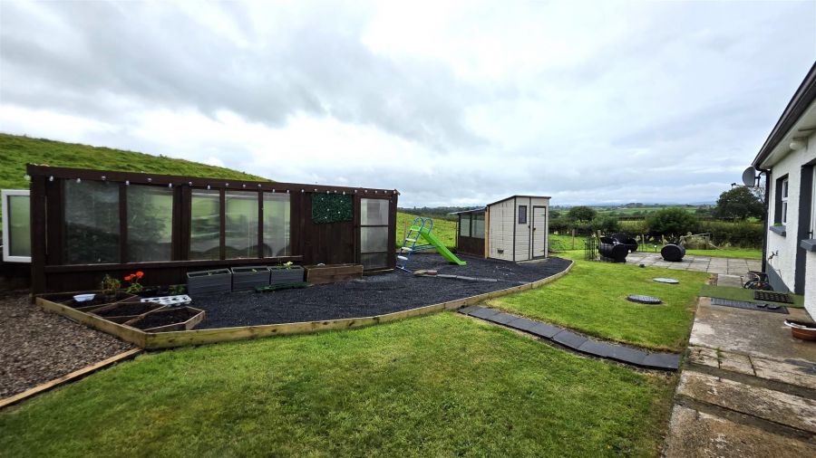 121 Castlecat Road 121 Castlecat Road