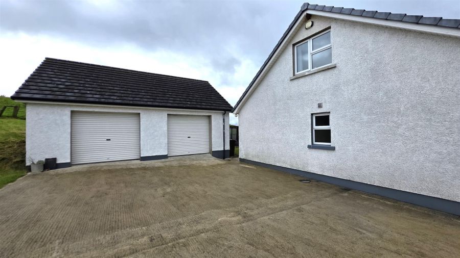 121 Castlecat Road 121 Castlecat Road