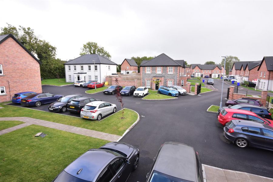 83 Ballyveigh Crescent