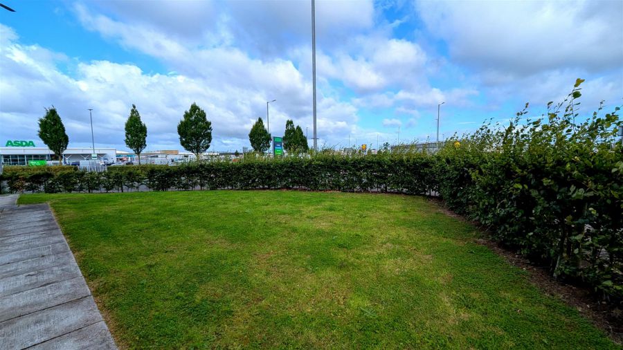 21 Ferrard Green