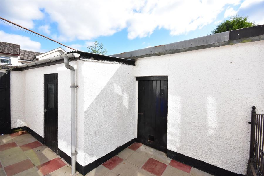 84 Garden Village