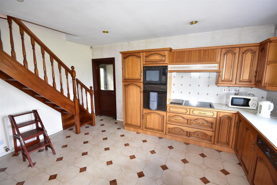 32 Loughanmore Road
