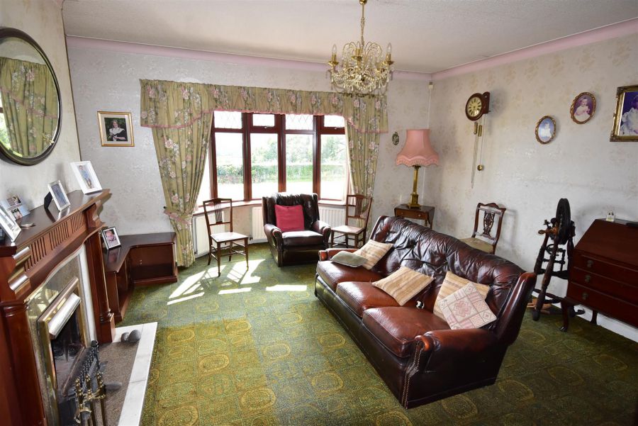 32 Loughanmore Road