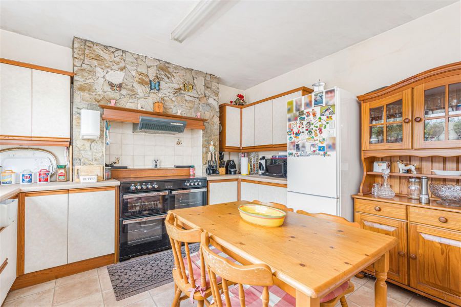 19 Ballycraigy Road