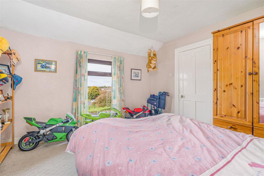19 Ballycraigy Road