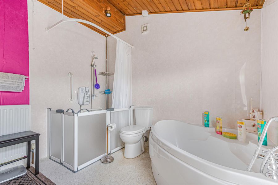 19 Ballycraigy Road 19 Ballycraigy Road
