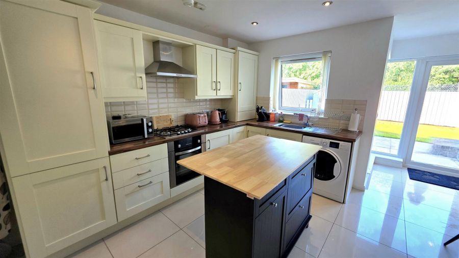 10 Bedford Meadows