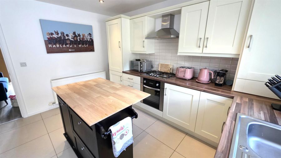 10 Bedford Meadows