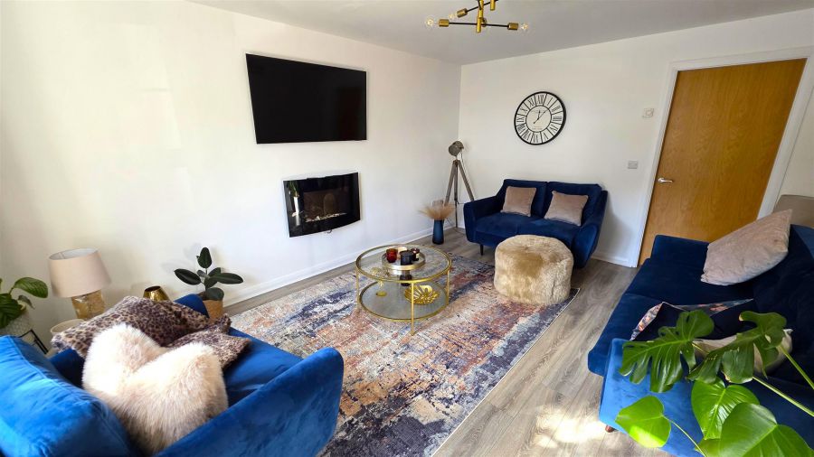 10 Bedford Meadows