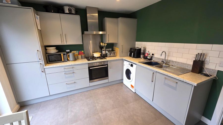 7 Foxton Wood Square