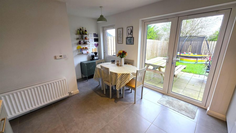 7 Foxton Wood Square