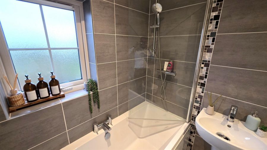 7 Foxton Wood Square 7 Foxton Wood Square