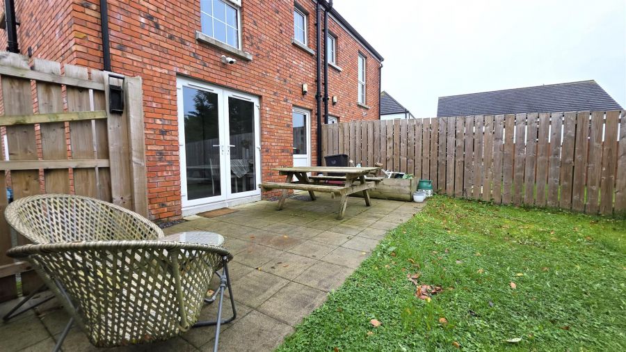 7 Foxton Wood Square