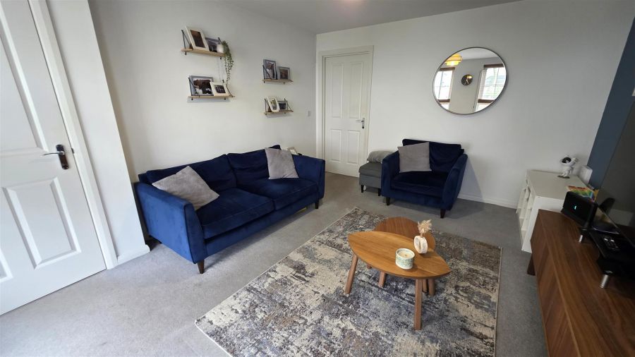 7 Foxton Wood Square