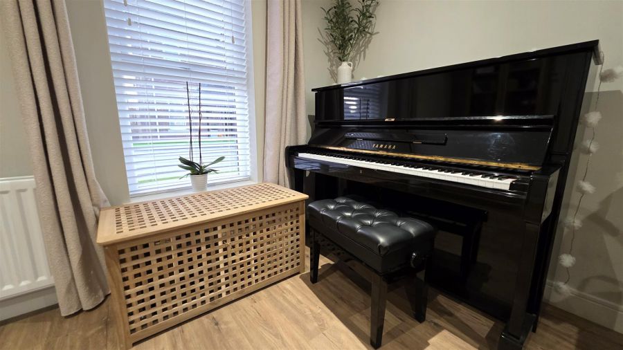 12 Belmont Hall Dale